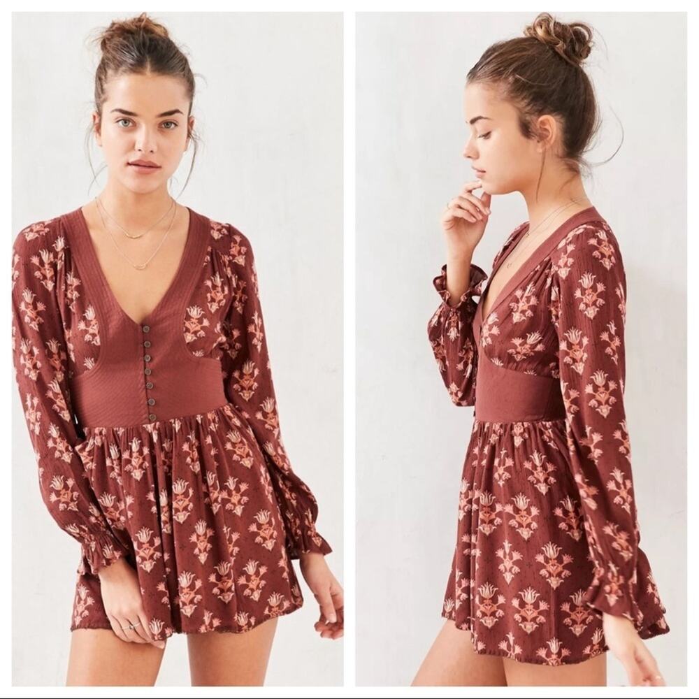UO Ecote Pia Long-Sleeve Button-Waist Romper Size Small